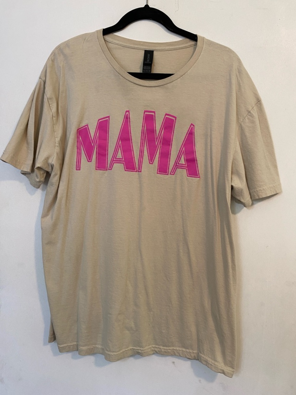 Gildan Beige Tee with Hot Pink MAMA Graphic